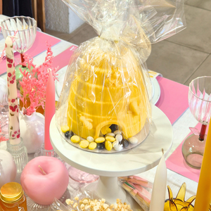 Beehive Smash Cake