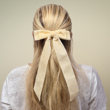 26CM Bow Barrette Hair Clip | Cream Velvet