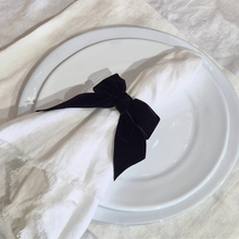 Velvet Bow Napkin Ring | Black