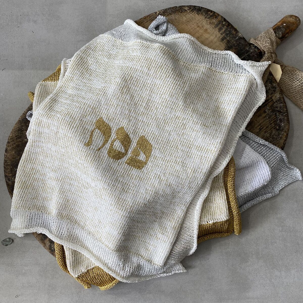 Matzah Cover - White - CRAVE WARES